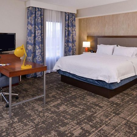 Hampton Inn & Suites Вілмінгтон Екстер'єр фото