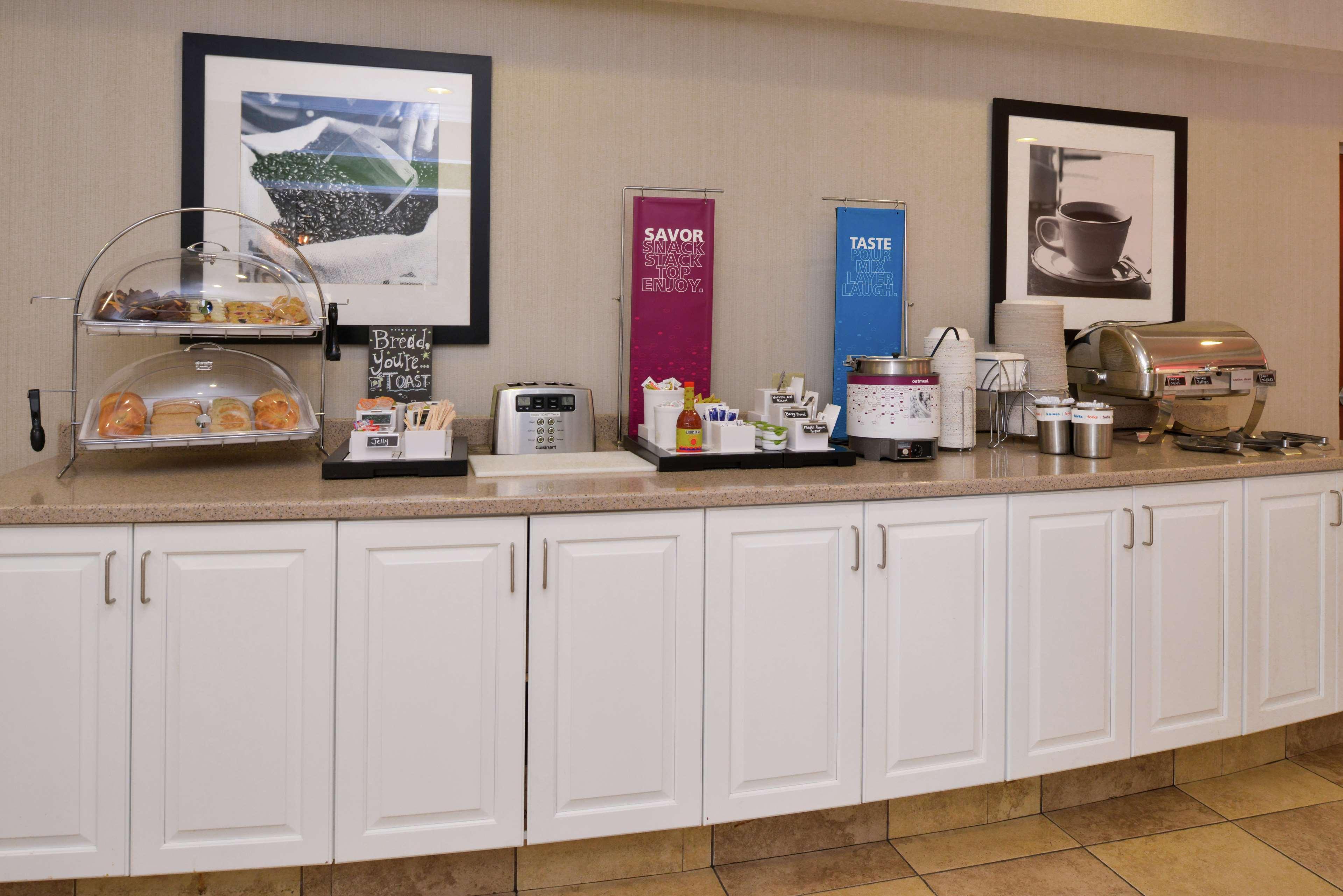 Hampton Inn & Suites Вілмінгтон Екстер'єр фото