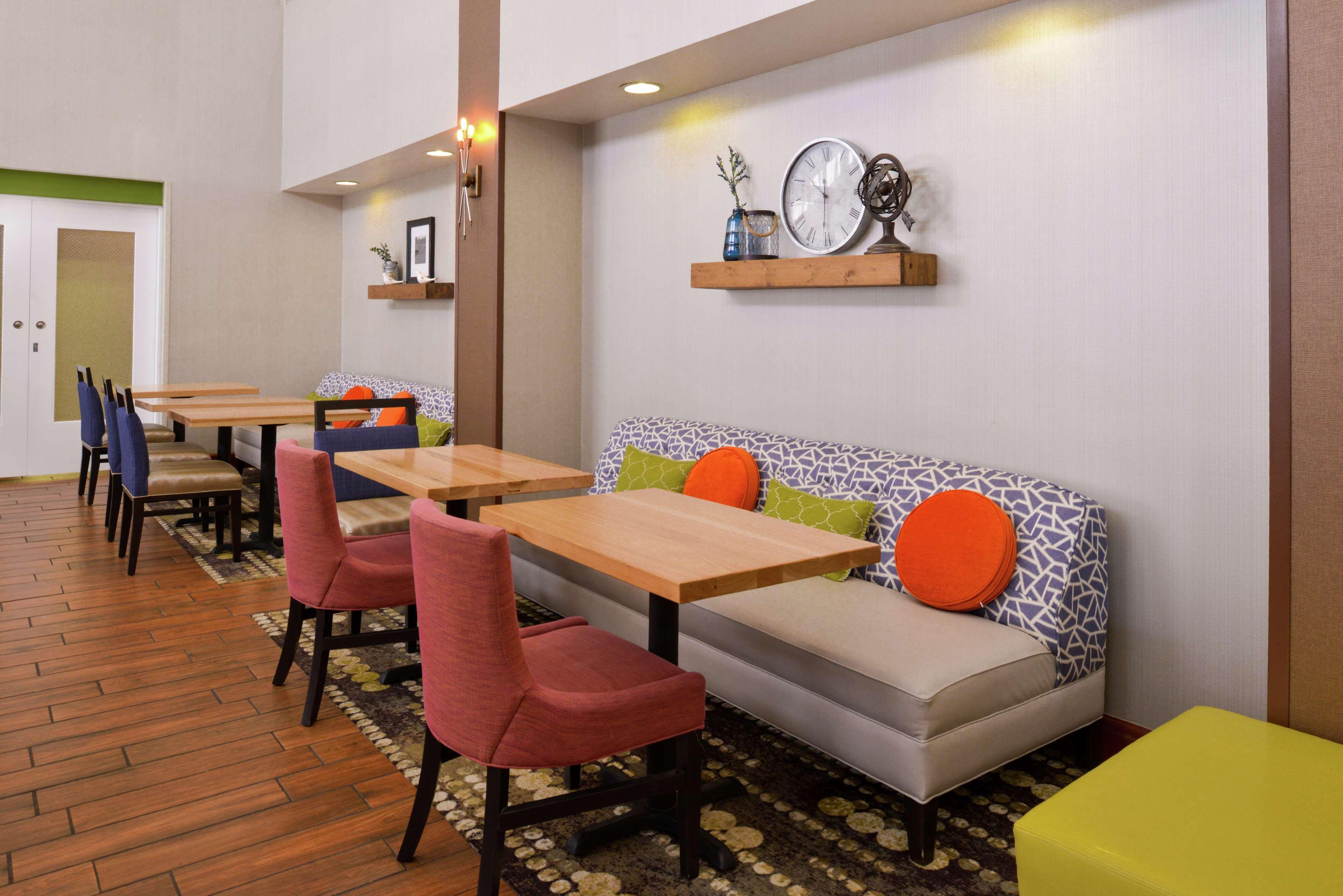 Hampton Inn & Suites Вілмінгтон Екстер'єр фото