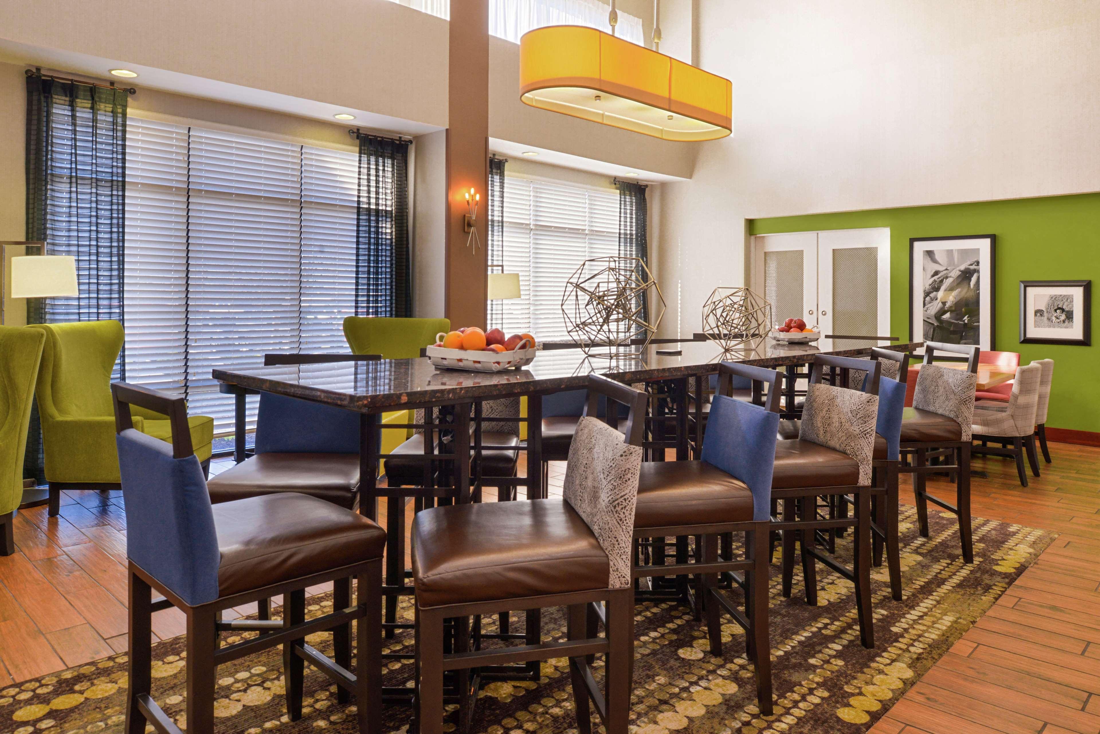 Hampton Inn & Suites Вілмінгтон Екстер'єр фото