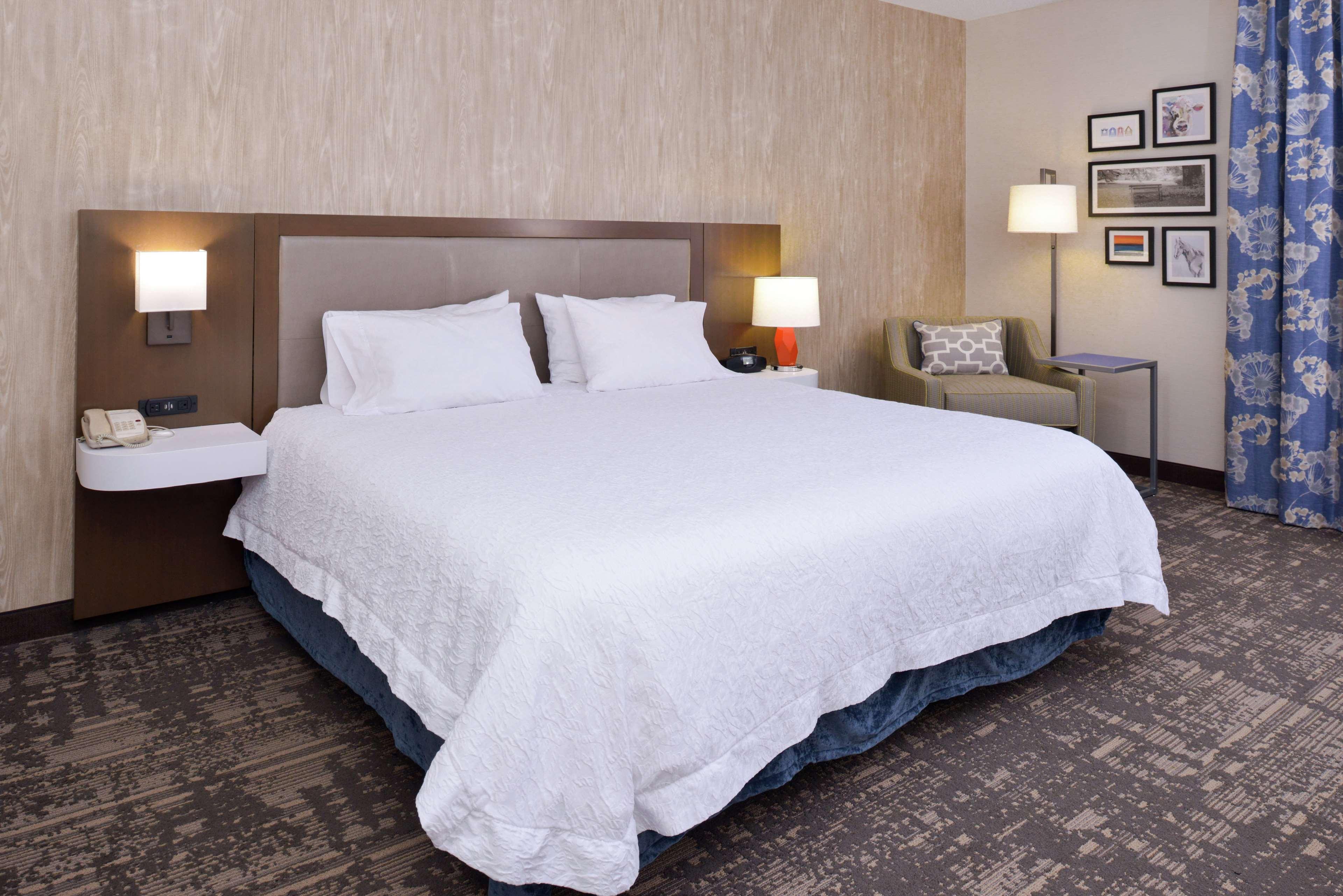 Hampton Inn & Suites Вілмінгтон Екстер'єр фото