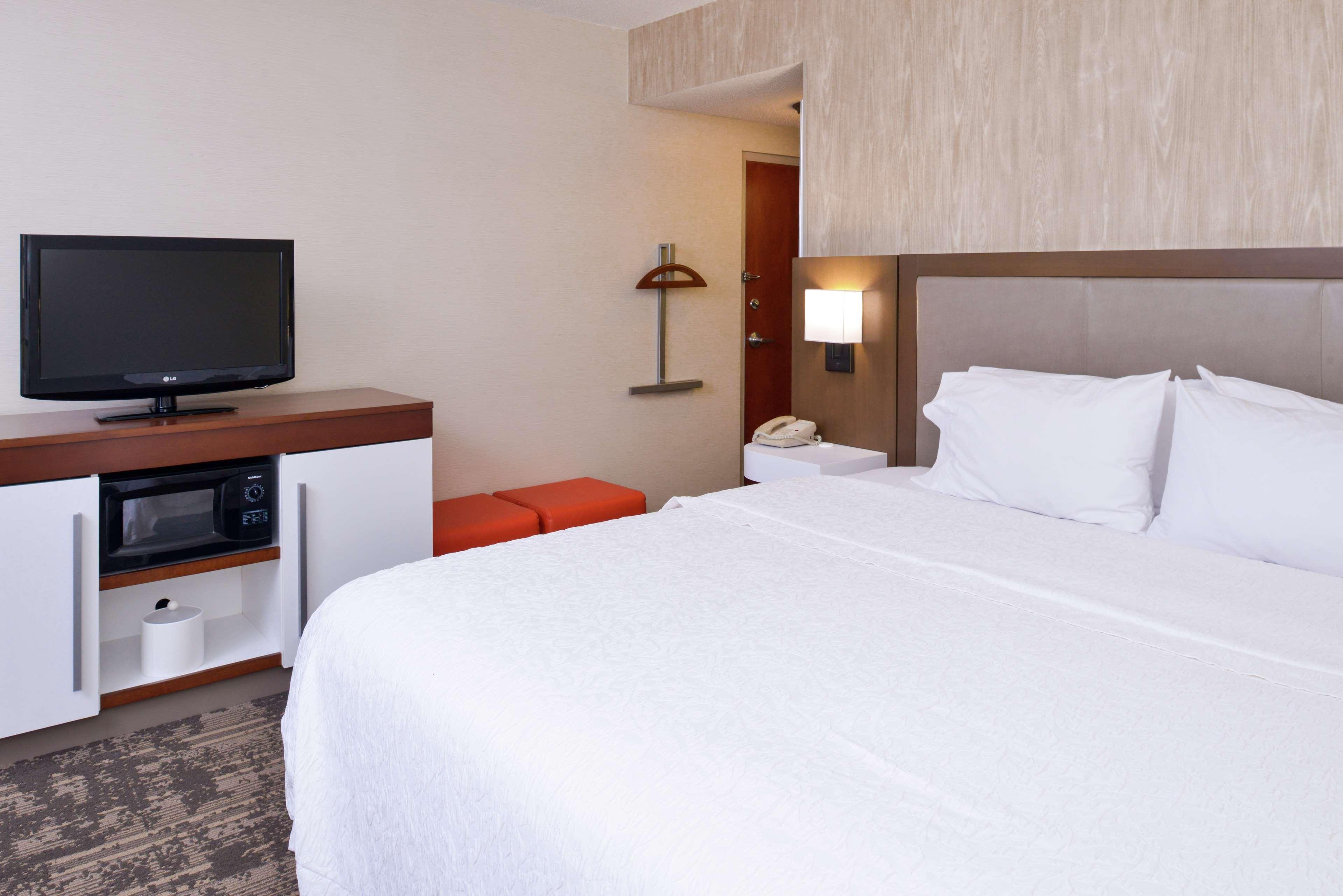 Hampton Inn & Suites Вілмінгтон Екстер'єр фото